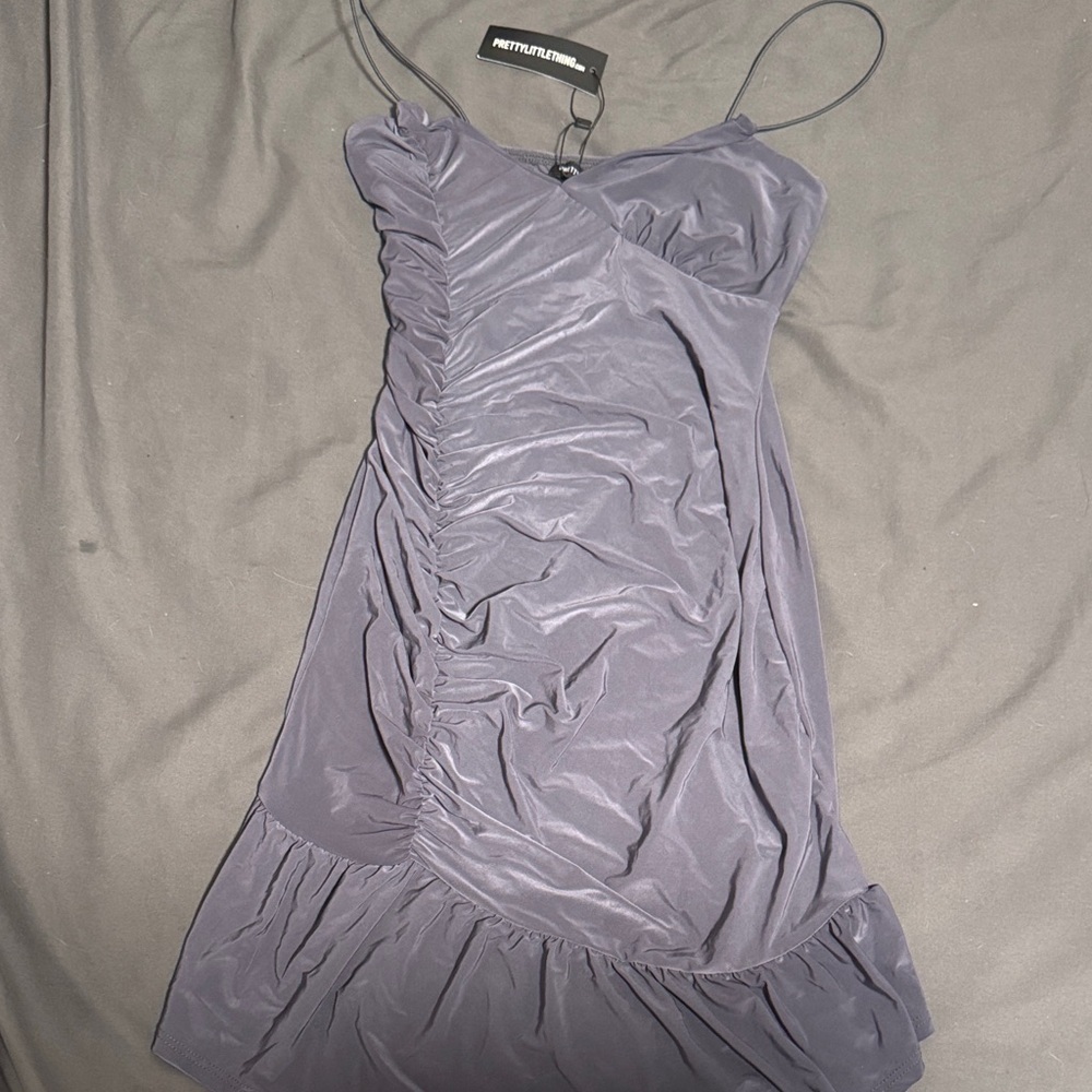 PrettyLittleThing Metallic Grey/Purple Ruched Mini Dress - Picture 2 of 5